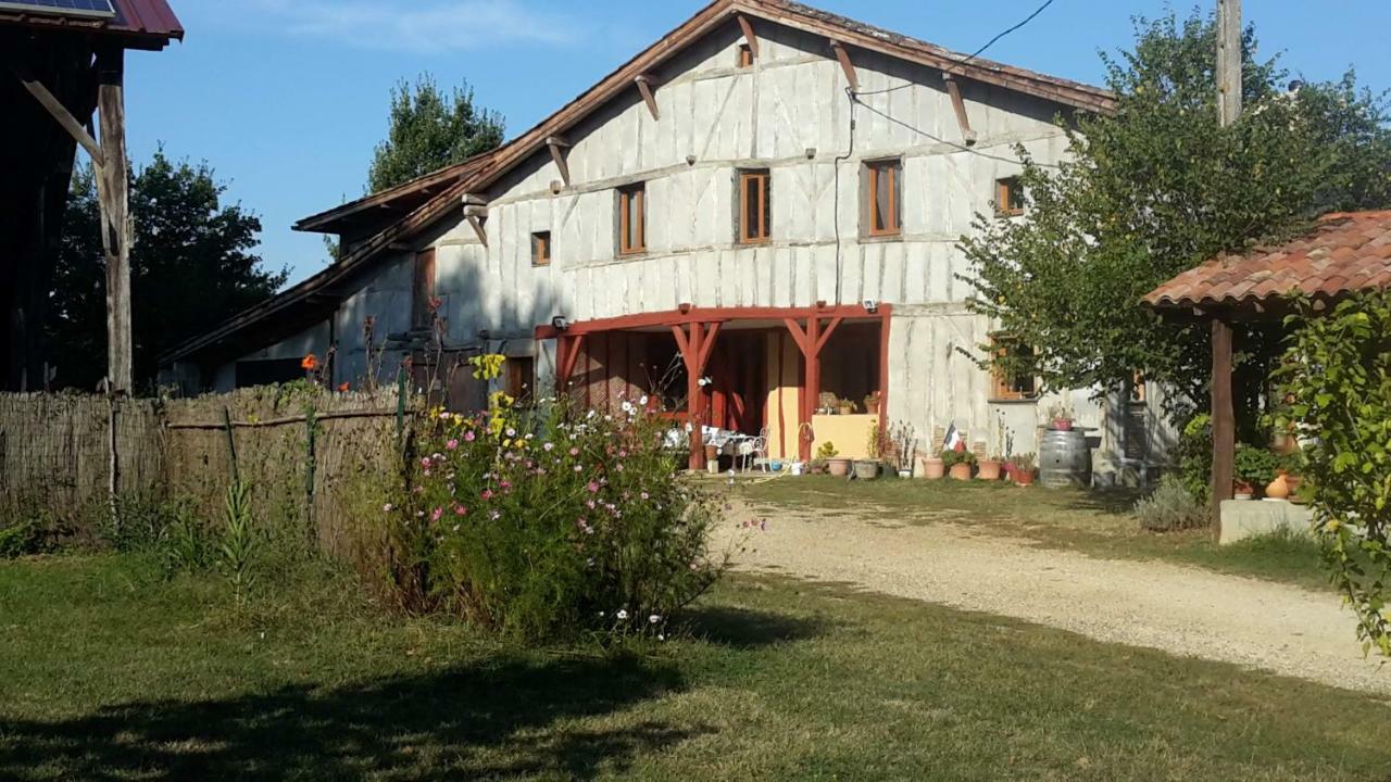 Hotel Arie - Chez Joelle Et Michel Dému Esterno foto